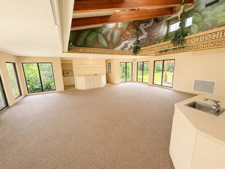 701 SW State Road 47, Lake City, FL for sale - Interior Photo - Image 2 of 5