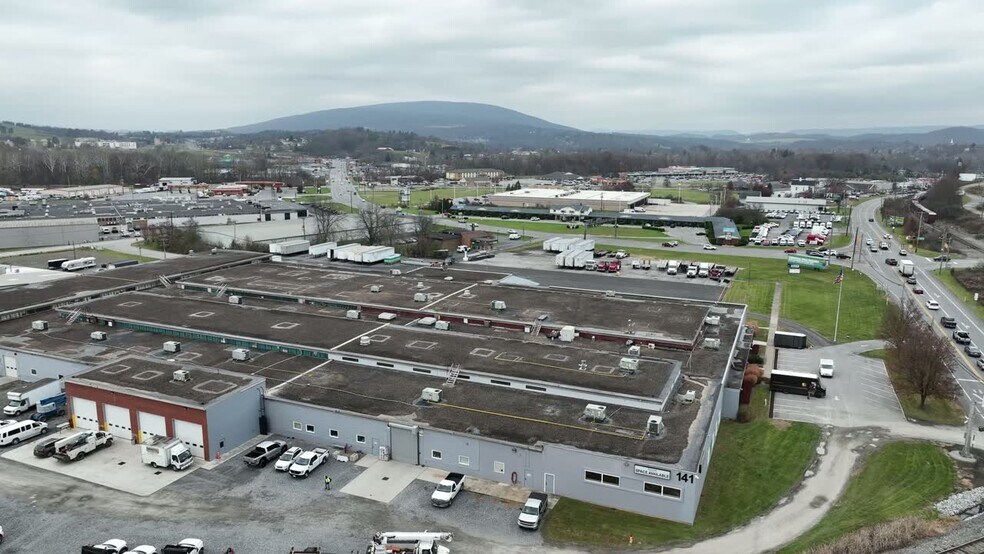 141 Innovation Dr, Duncansville, PA à louer - Vidéo sur l’inscription commerciale - Image 2 de 45