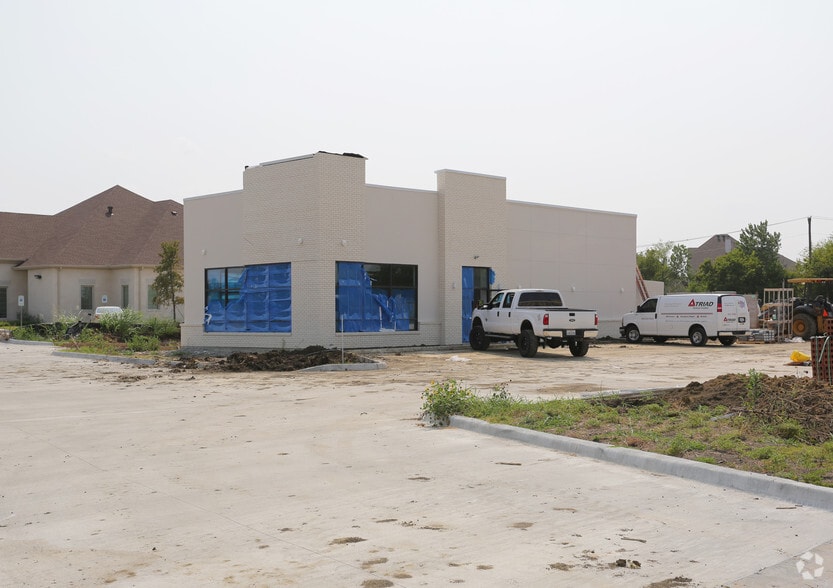 8150 Matlock Rd, Arlington, TX for lease - Building Photo - Image 2 of 7