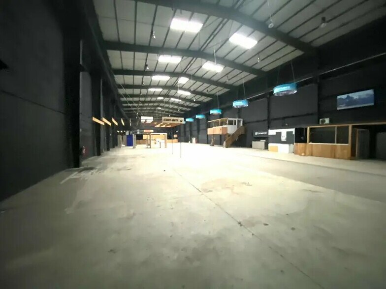 Industriel dans Aubagne à louer - Photo intérieure - Image 2 de 3