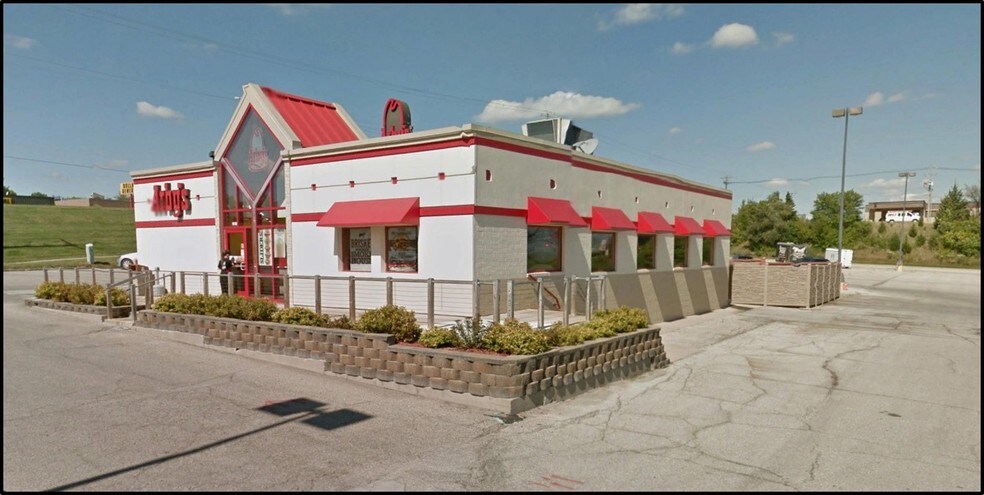 2410 S Center St, Marshalltown, IA for sale - Building Photo - Image 1 of 6