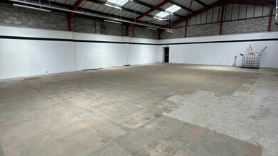 Pant Industrial Est, Merthyr Tydfil for lease Interior Photo- Image 2 of 4