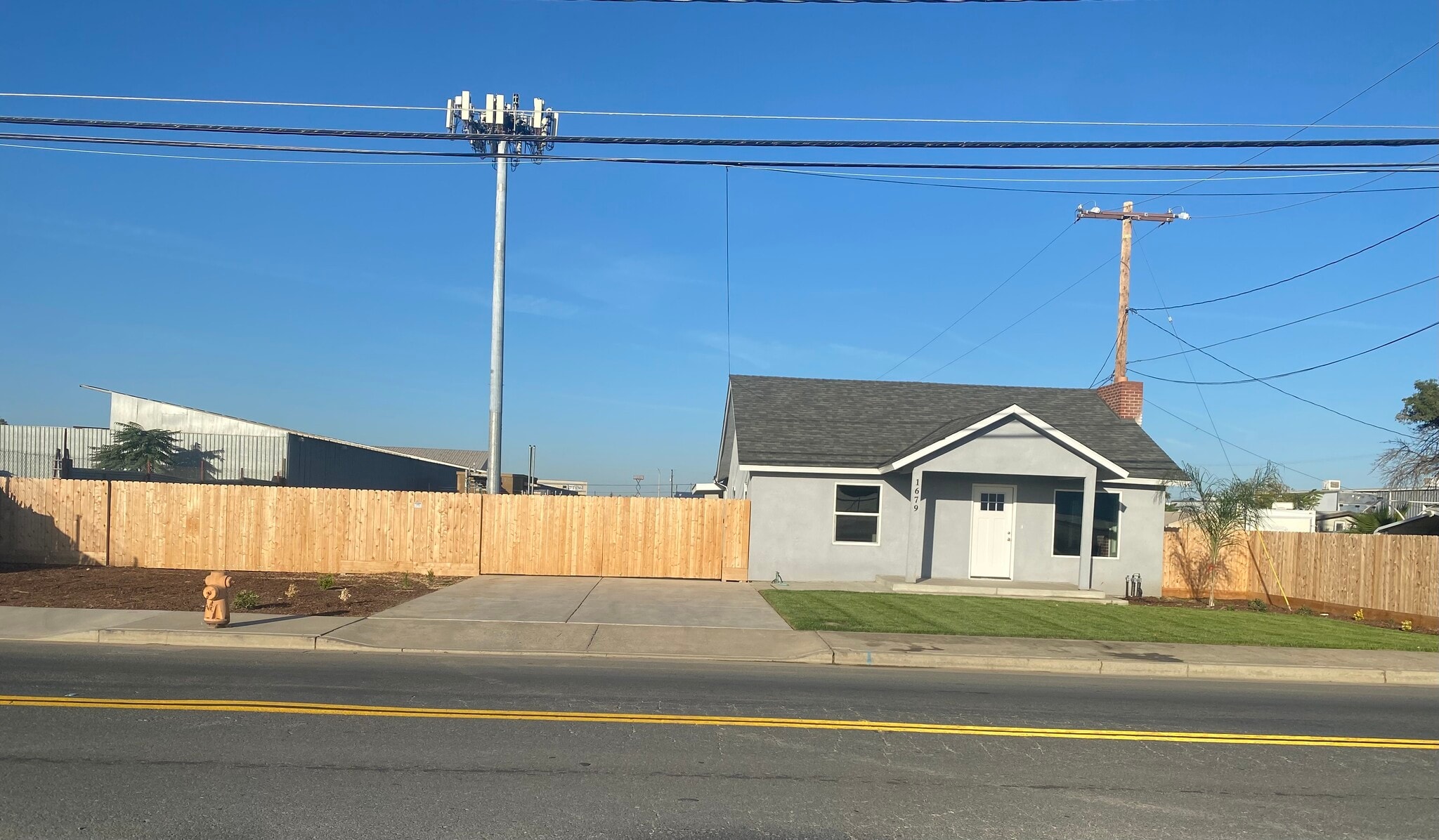 1679 S O St, Tulare, CA for sale Primary Photo- Image 1 of 45