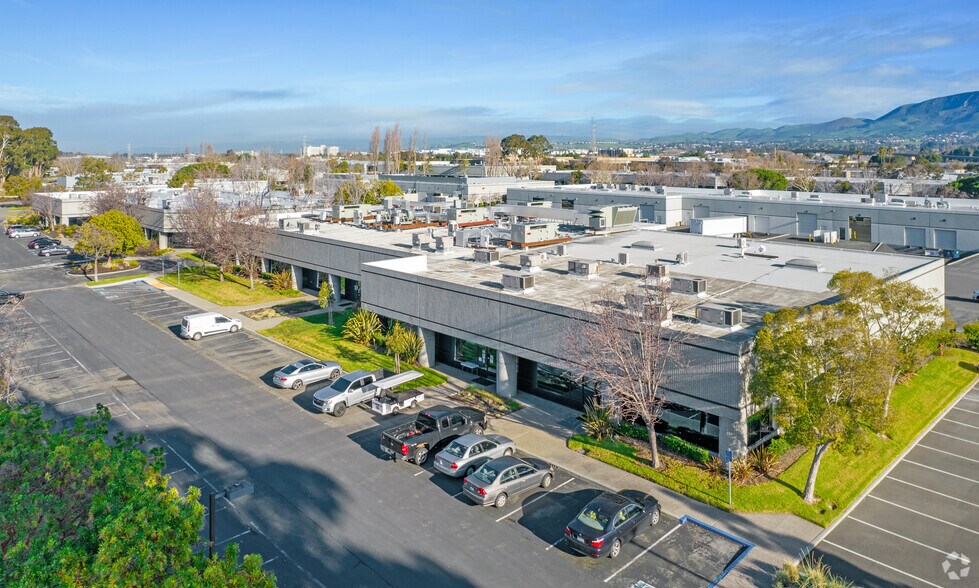 47444-47460 Fremont Blvd, Fremont, CA à louer - Photo du bâtiment - Image 3 de 4