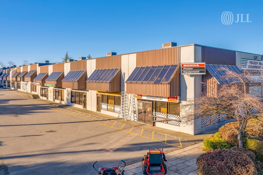 13369-13399 72 Av, Surrey, BC à vendre - Photo du bâtiment - Image 2 de 10