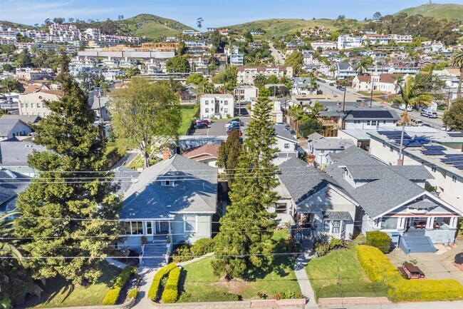 More details for 1053-1065 E Santa Clara St, Ventura, CA - Multifamily for Sale