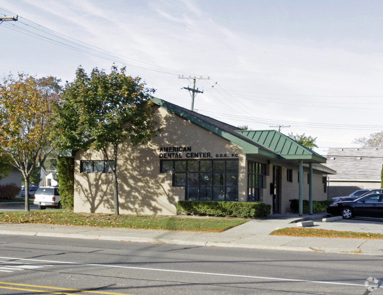 3211 Coolidge Hwy, Berkley, MI for sale - Primary Photo - Image 1 of 1