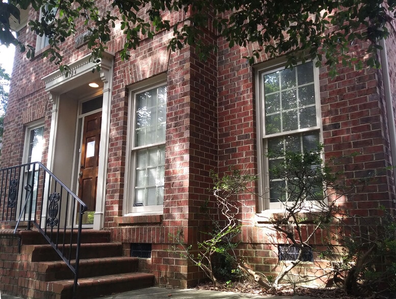 1704 East Blvd, Charlotte, NC à louer - Photo du bâtiment - Image 3 de 11
