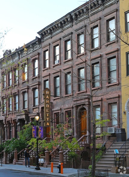 319-321 W 46th St, New York, NY for sale - Primary Photo - Image 1 of 4