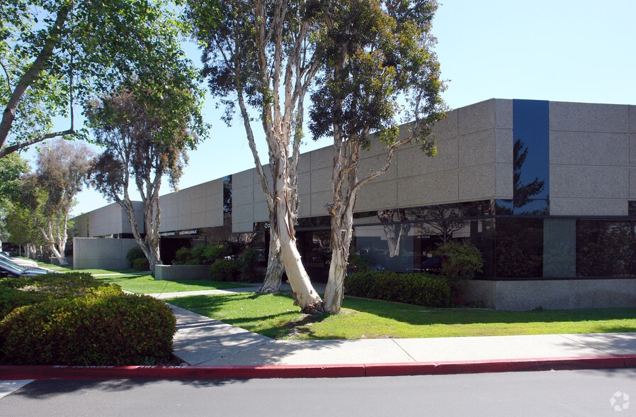 13230 Evening Creek Dr S, San Diego, CA for lease - Primary Photo - Image 1 of 3