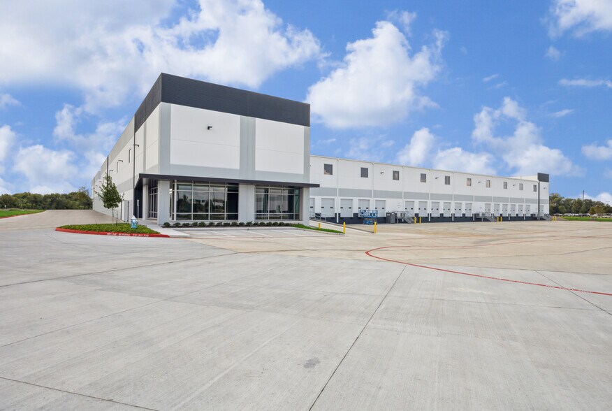 13415 Conklin Ln, Houston, TX à louer - Photo du bâtiment - Image 3 de 10