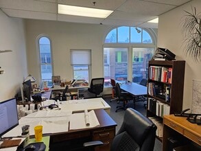 111 W Main St, Durham, NC à louer Photo intérieure- Image 1 de 2