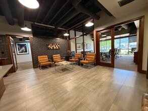 3330 NW Yeon Ave, Portland, OR for lease Interior Photo- Image 2 of 4