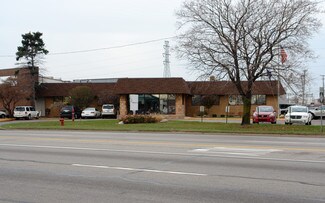 Plus de détails pour 31985 Groesbeck Hwy, Fraser, MI - Industriel à louer