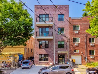 More details for 16109 72nd Ave, Fresh Meadows, NY - Multifamily for Sale