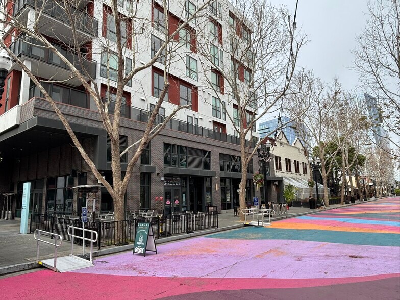 28 N Almaden Ave, San Jose, CA à louer - Photo du bâtiment - Image 1 de 26