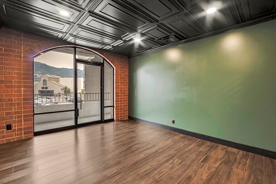 3733 S 250 W, Ogden, UT for lease - Building Photo - Image 2 of 11