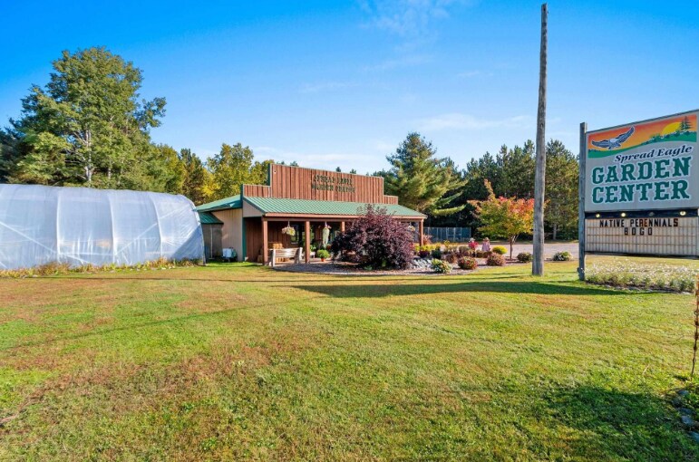 4413 N Lake Rd S, Florence, WI à vendre - Photo du bâtiment - Image 3 de 11