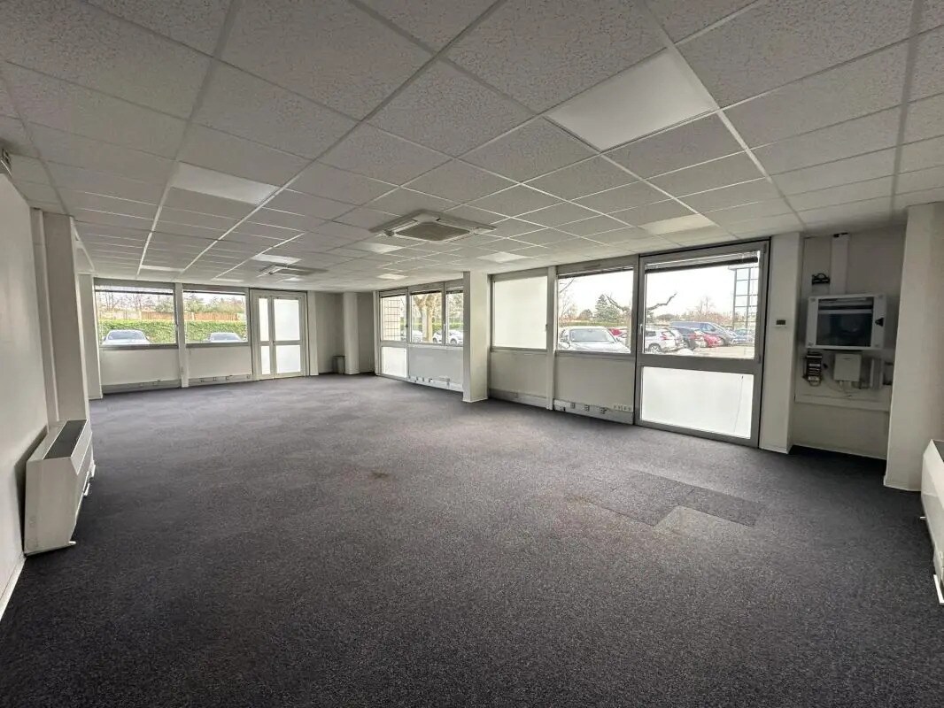 5 Avenue Albert Durand, Blagnac for lease Interior Photo- Image 1 of 12