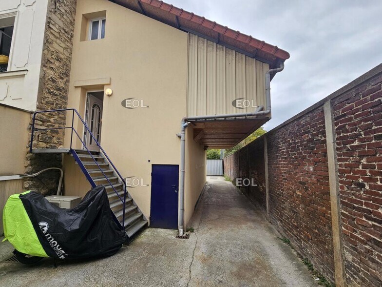 Flex dans Ivry-sur-Seine à louer - Photo du bâtiment - Image 3 de 17