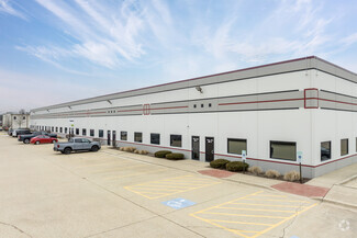 More details for 761 N 17th St, St Charles, IL - Flex for Lease