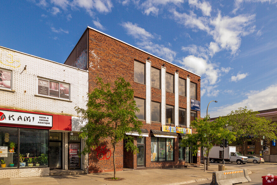 1695 Av Du Mont-Royal E, Montréal, QC for sale - Building Photo - Image 3 of 12