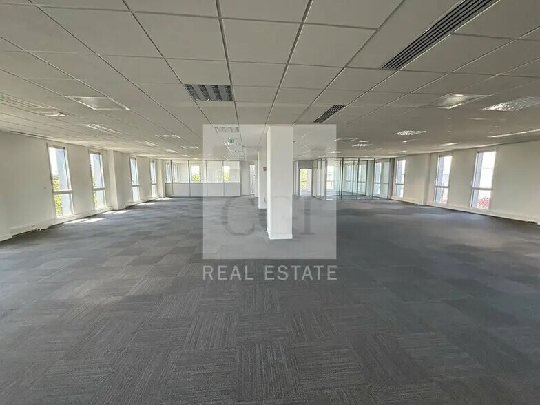 Avenue Satolas Green, Pusignan for lease - Building Photo - Image 3 of 10