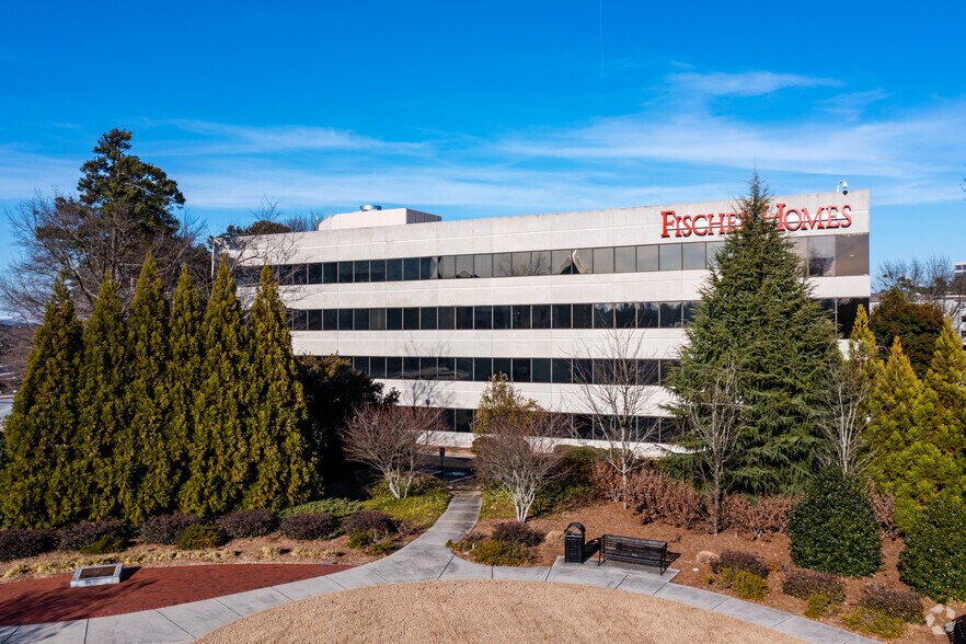 2675 Paces Ferry Rd SE, Atlanta, GA à louer - Photo du bâtiment - Image 2 de 8
