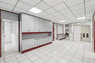 66 Rue De Romainville, Paris for lease Interior Photo- Image 1 of 13