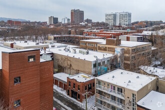 2235 Rue Larivière, Montréal, QC - AERIAL map view