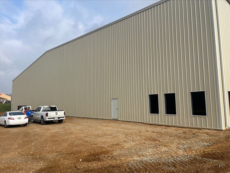 584 Morgan St, Brownsville, TN à louer - Photo du bâtiment - Image 2 de 8