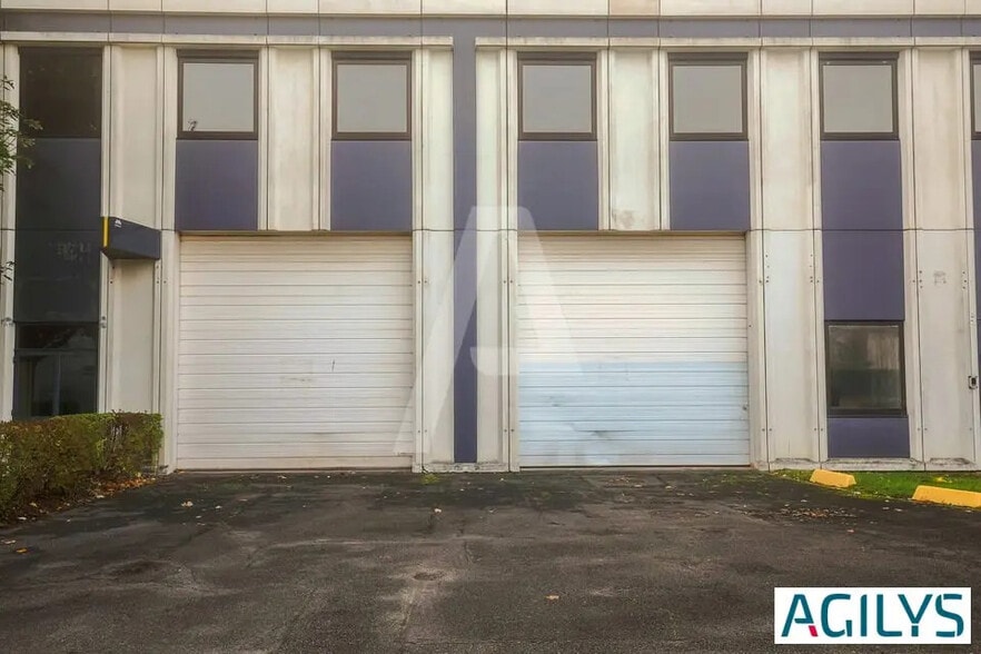 Flex in Lisses for lease - Building Photo - Image 3 of 5