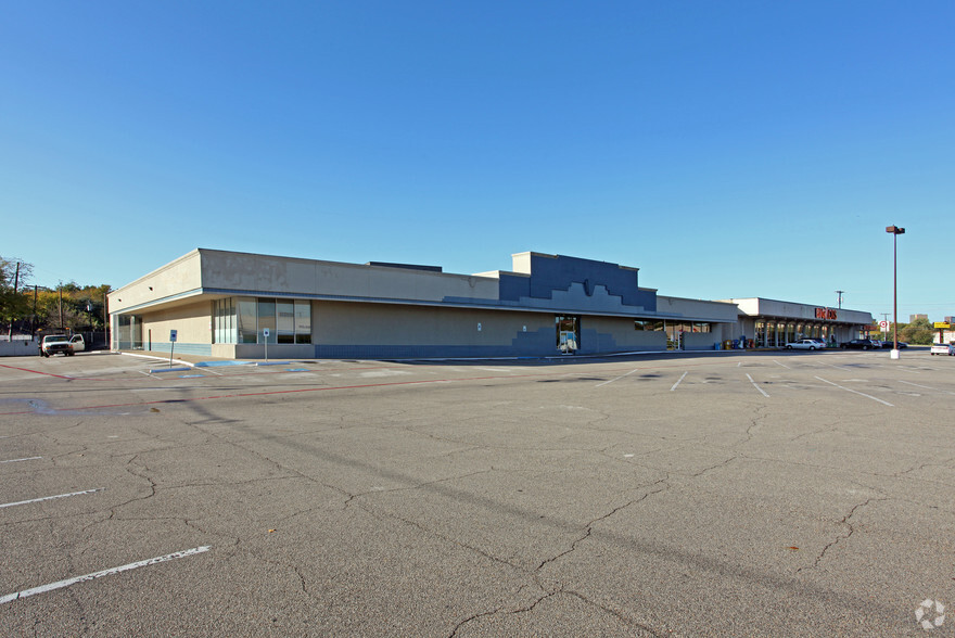 6508-6536 Skillman St, Dallas, TX for lease - Primary Photo - Image 1 of 4