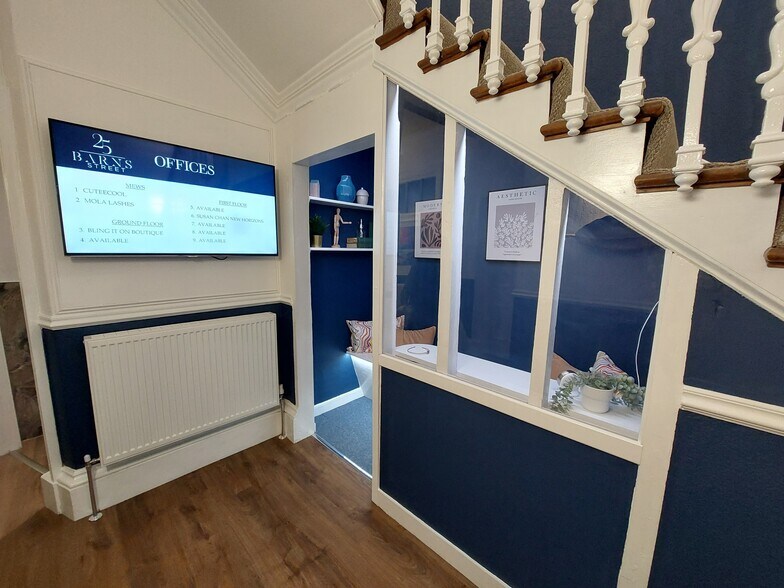 25 Barns St, Ayr à louer - Photo du bâtiment - Image 2 de 12