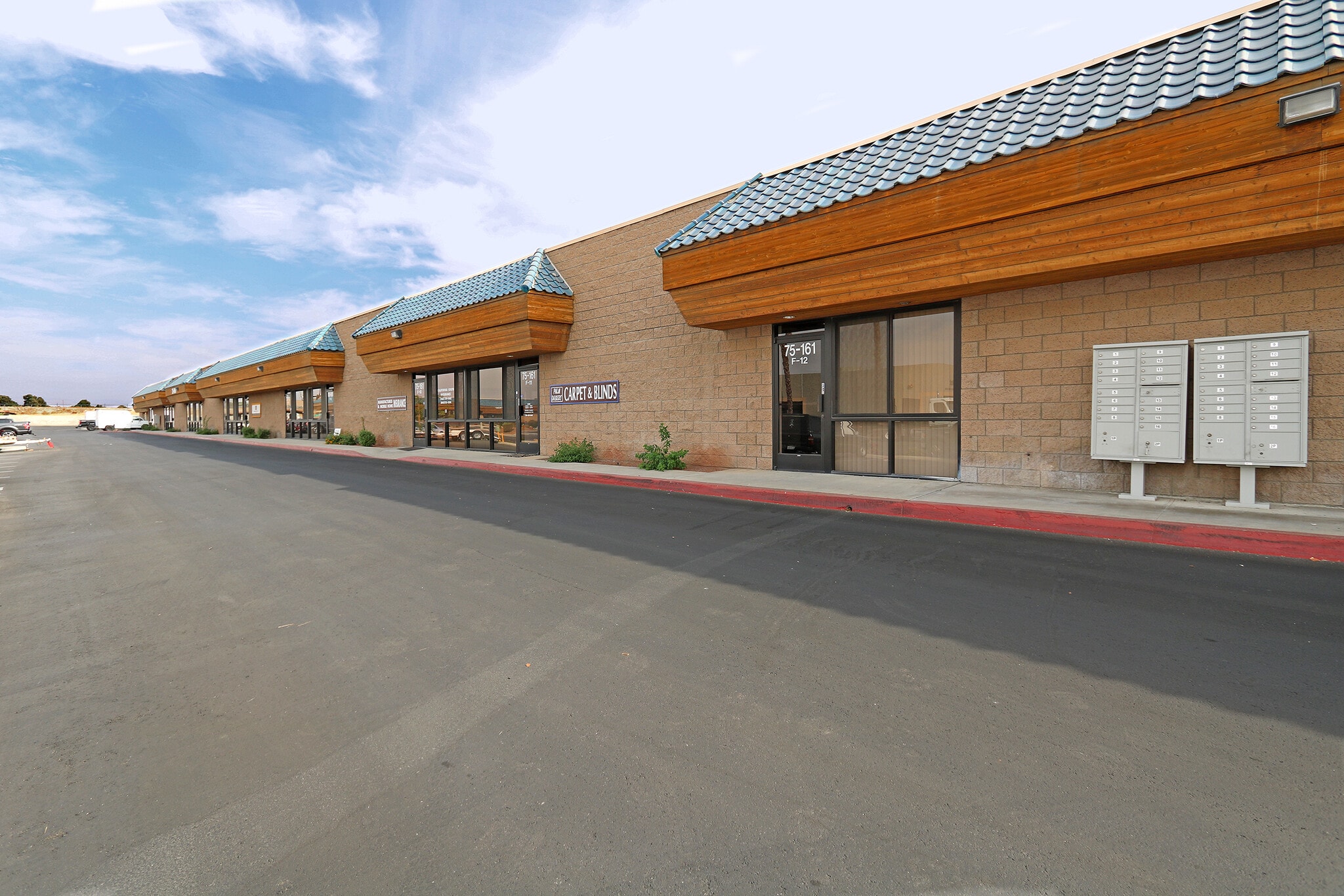 75-161 Sego Ln, Palm Desert, CA for lease Primary Photo- Image 1 of 3