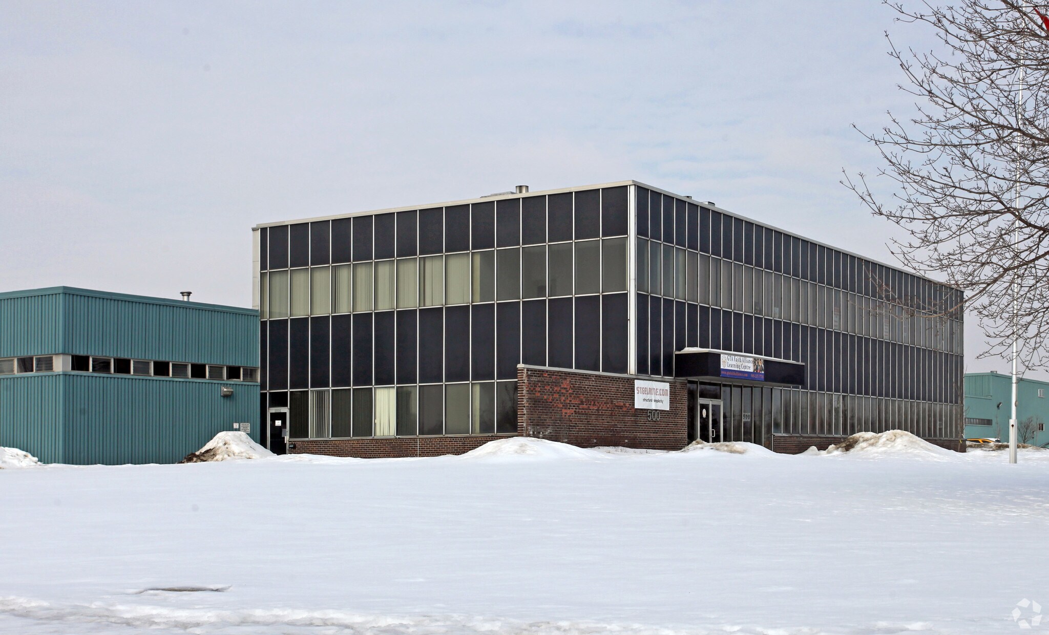 500 Edward Ave, Richmond Hill, ON for sale Primary Photo- Image 1 of 1