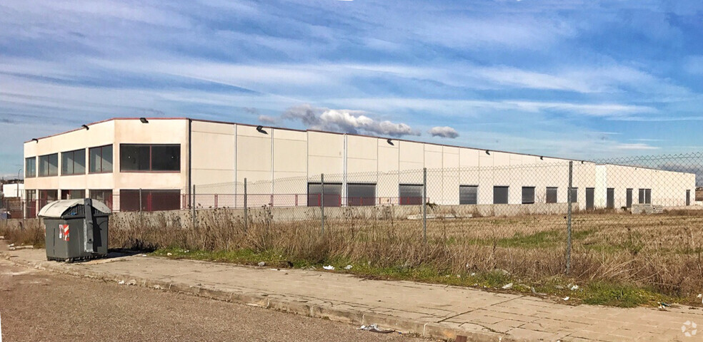 Industriel dans Casarrubuelos, MAD à vendre - Photo du bâtiment - Image 2 de 2