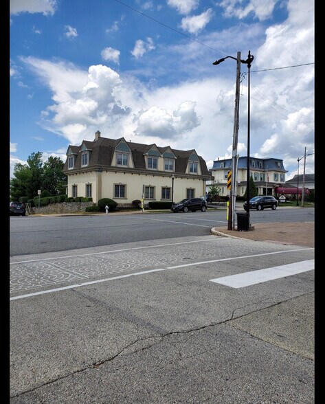 500 Fayette St, Conshohocken, PA à louer - Photo du bâtiment - Image 2 de 6
