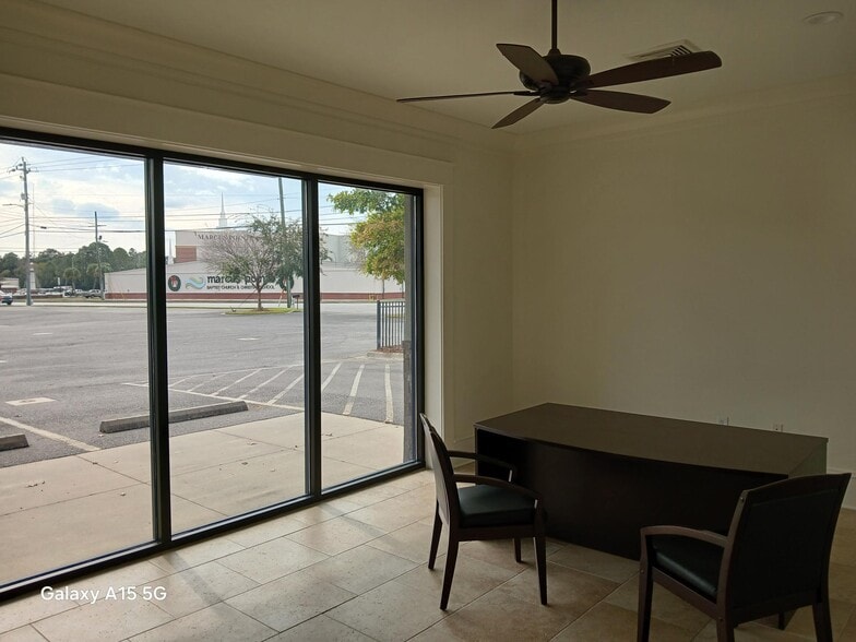 6210 N W St, Pensacola, FL à louer - Photo du bâtiment - Image 3 de 15