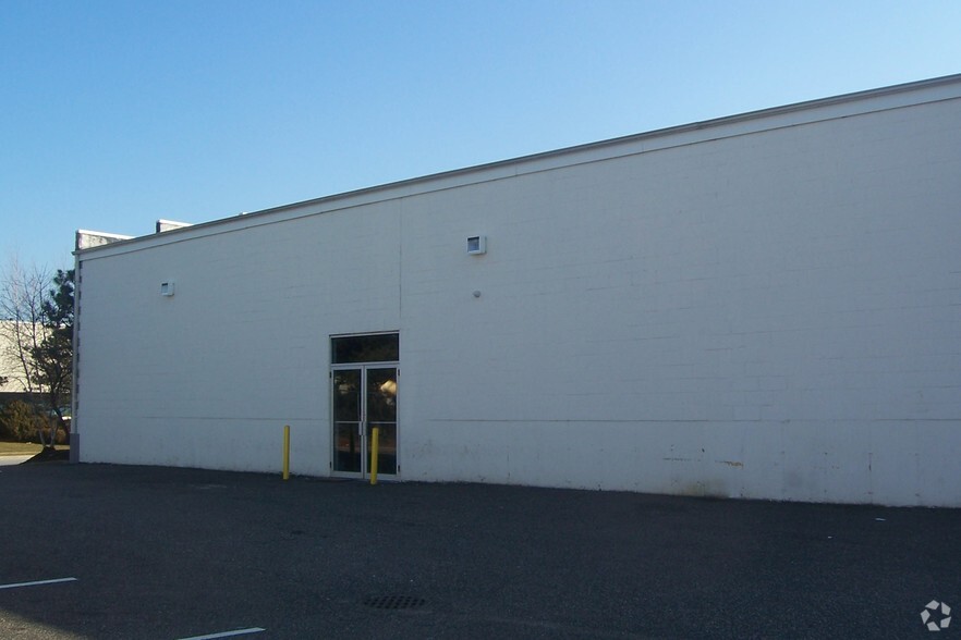 20 Industrial Blvd, Medford, NY à vendre - Photo du b timent - Image 3 de 5