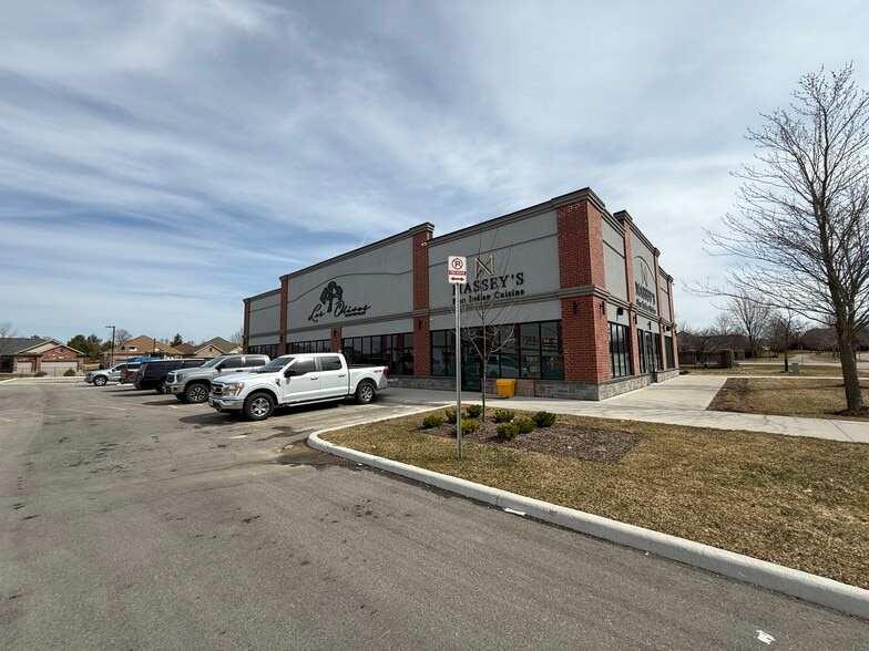 2130-2136 Kains Rd, London, ON for sale - Building Photo - Image 2 of 7