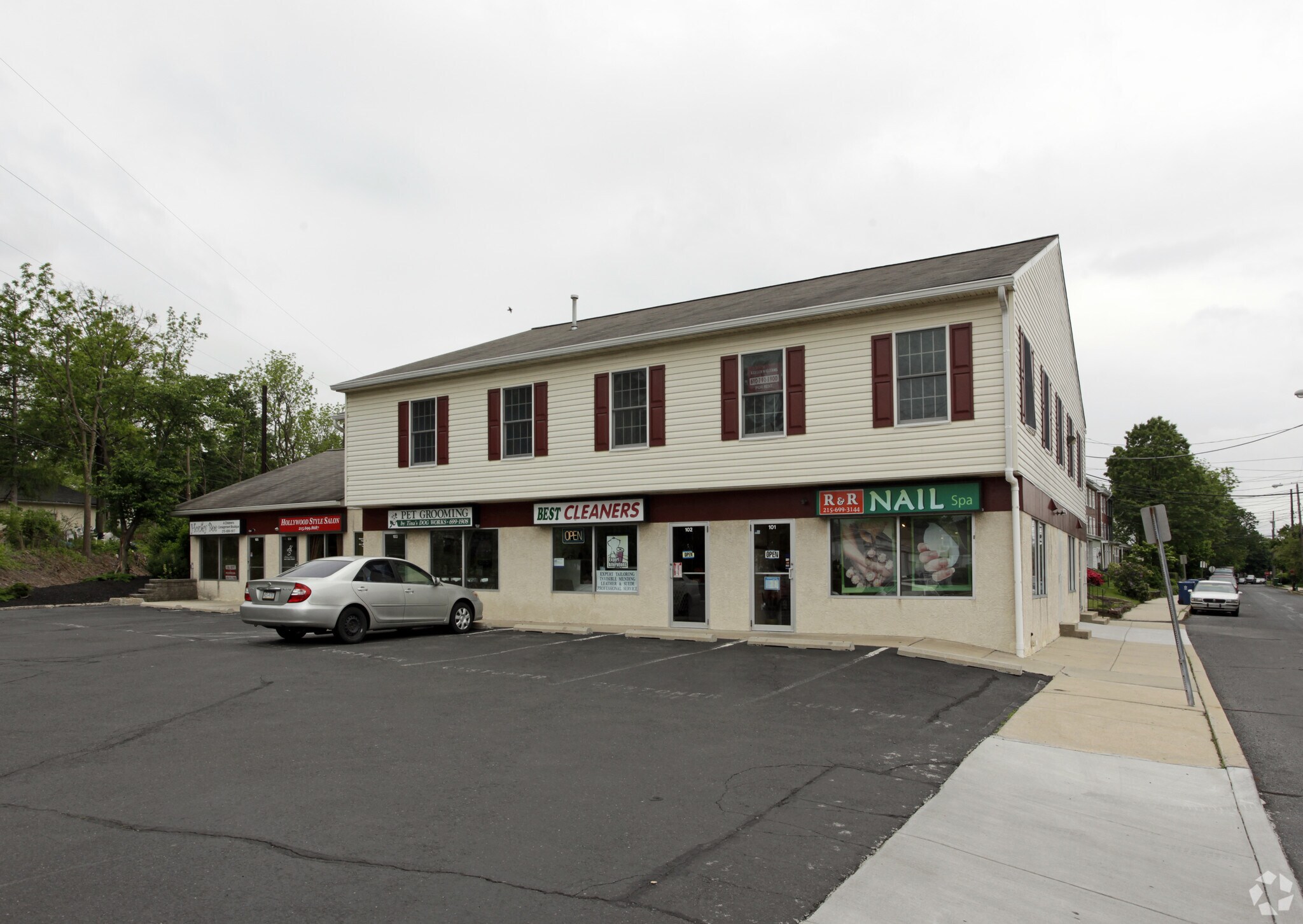115 W Montgomery Ave, North Wales, PA for lease Primary Photo- Image 1 of 10