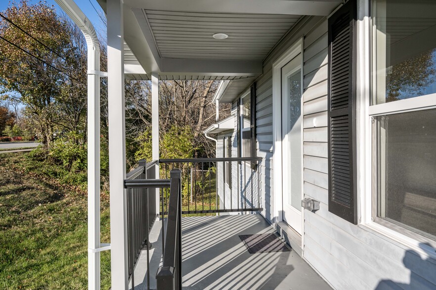 1210 Market St, Charlestown, IN for lease - Building Photo - Image 3 of 26