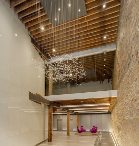 25 Ottawa Ave SW, Grand Rapids, MI à louer - Photo intérieure - Image 2 de 10