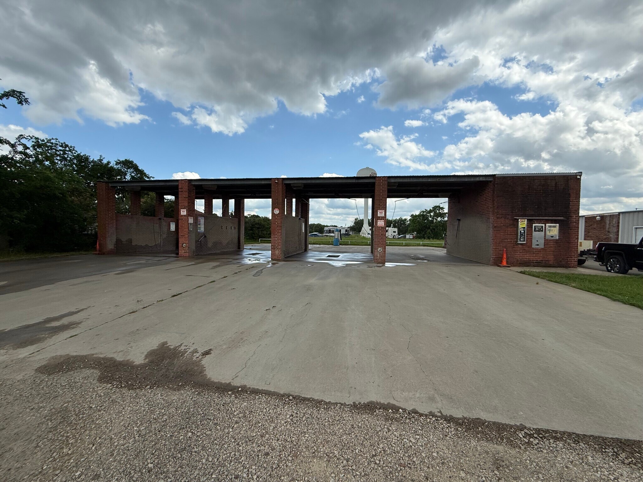 931 E Dallas Ave, Cooper, TX à vendre Photo du bâtiment- Image 1 de 44