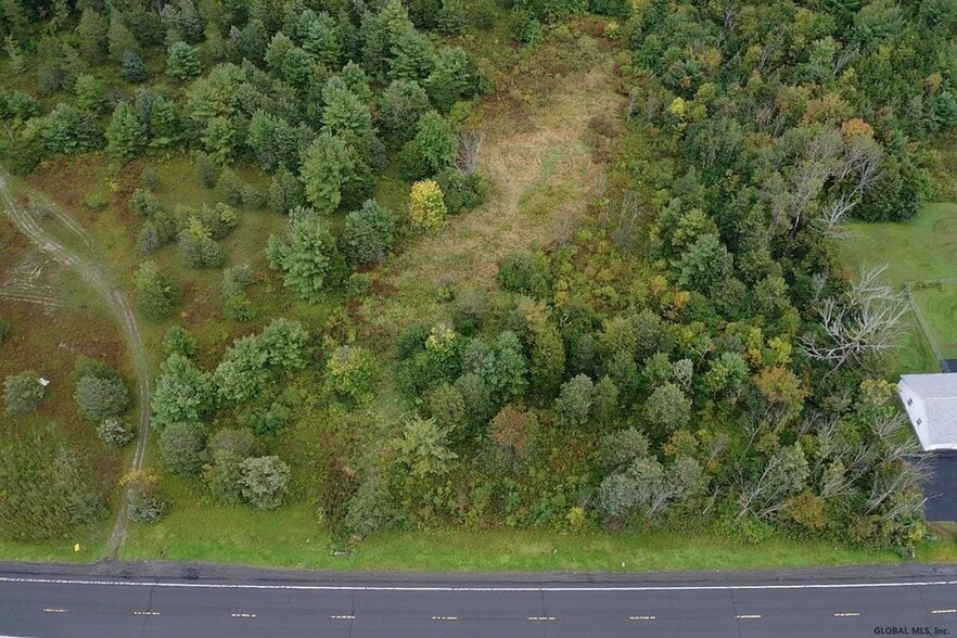 9676 US-9W, Athens, NY à vendre - Photo du bâtiment - Image 3 de 5