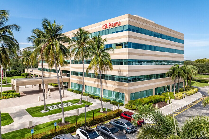 900 Broken Sound Pky NW, Boca Raton, FL for lease - Building Photo - Image 1 of 18