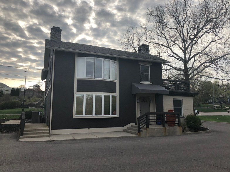 6371 Riverside Dr, Dublin, OH à louer - Photo du bâtiment - Image 3 de 7