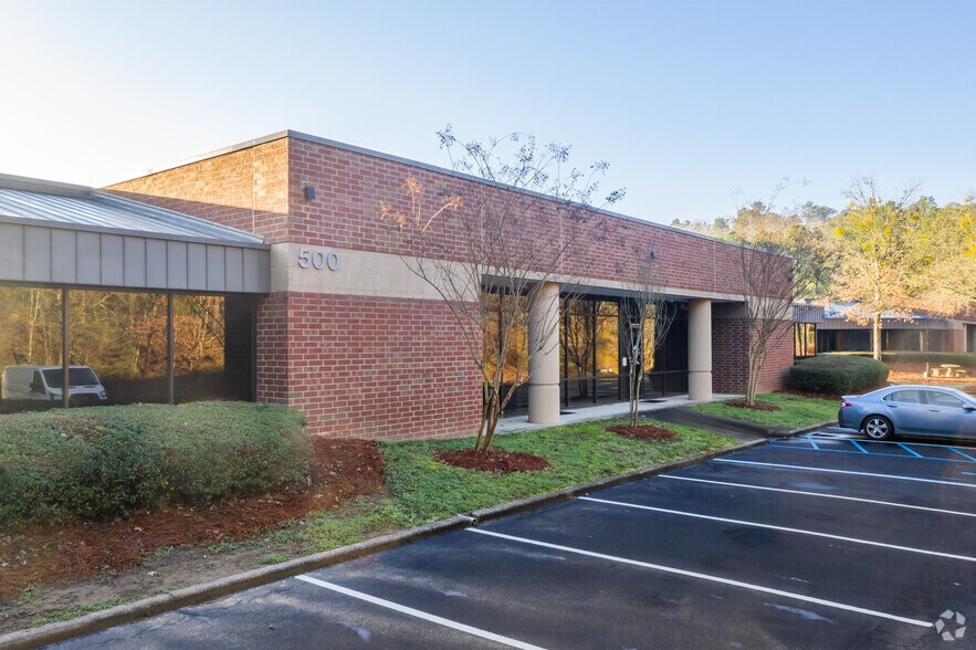 2100 Riverchase Pky, Birmingham, AL à louer - Photo du bâtiment - Image 2 de 6