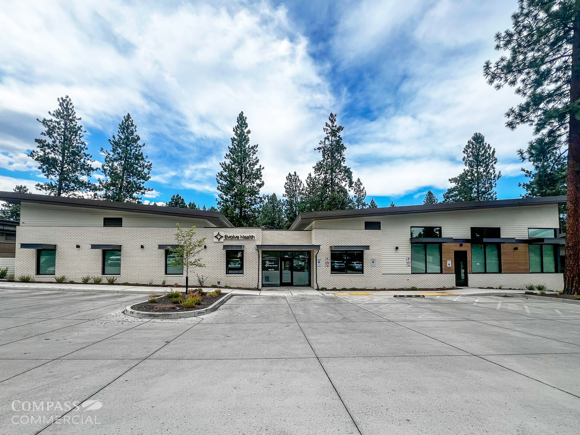 2255 NW Shevlin Park Rd, Bend, OR à louer Photo du bâtiment- Image 1 de 4